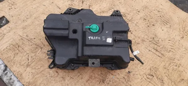 Tanque AdBlue usado OEM 4113301AA para Renault Trafic III image 2