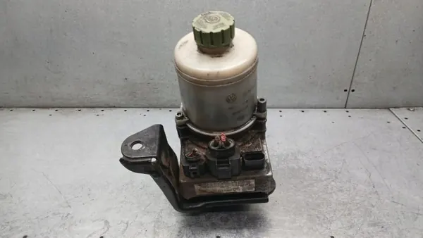 Skoda servostyrpump OEM 6Q0423155R image 2