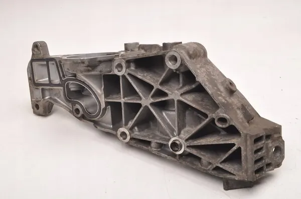 BMW F20 F21 F30 F31 Water Pump Bracket 7644804 image 4