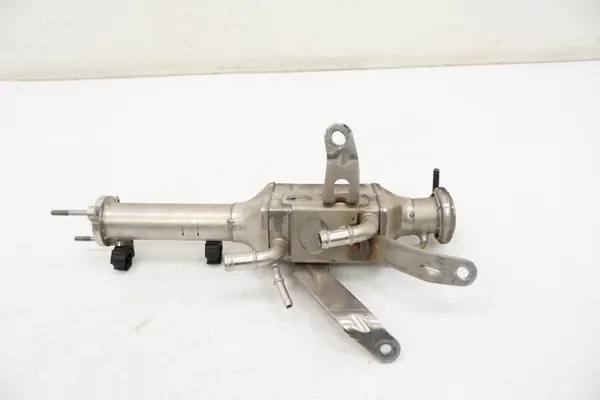 Audi Q8 Uitlaatkoeler OEM 059131508CP - Gebruikt image 2