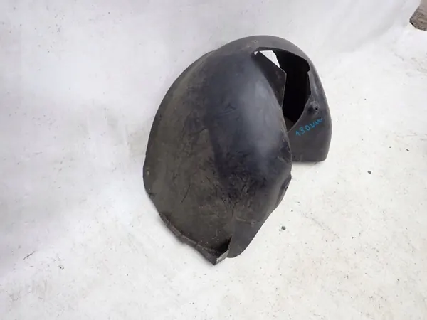 VW Passat B6 05-10 Front Left Wheel Arch image 2