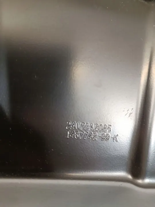 Tesla Model Y Bakväggsförstärkning OEM 148774600E image 4