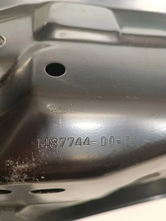 Tesla Model Y Bakväggsförstärkning OEM 148774600E image 6