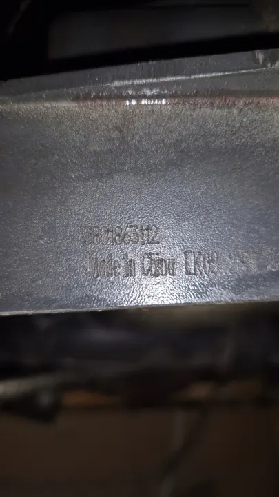 OEM 5801863112 Support Filtre à Huile Iveco image 3