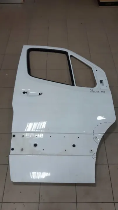 Porte avant droite Mercedes Sprinter W907 OEM 5858895+89898 image 2