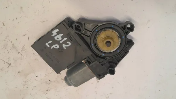 VW Golf VI raamregelaar links voor OEM 1K0959793Q image 2