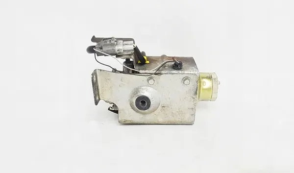 MAZ5 Polttoainepumppu suodinkotelolla Mazda 5 Diesel image 3