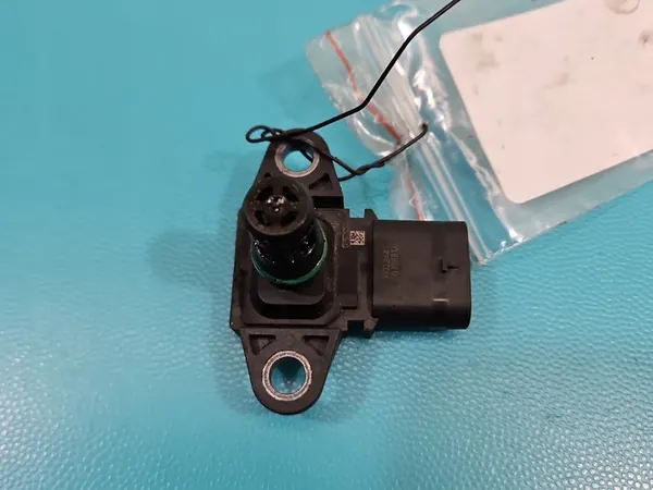 Air Pressure Sensor BMW F10 F11 7843531 image 3