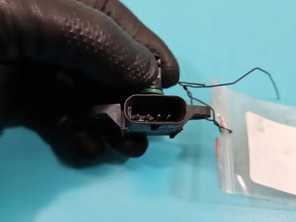 Air Pressure Sensor BMW F10 F11 7843531 image 4