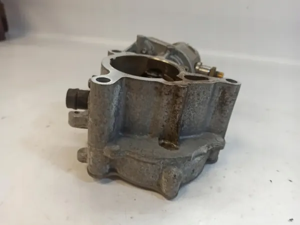 Volkswagen New Beetle Imupumppu 06K145100J image 9