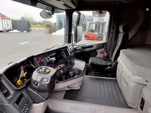 Cabina Scania CR20 NTG - Peça OEM Usada image 8