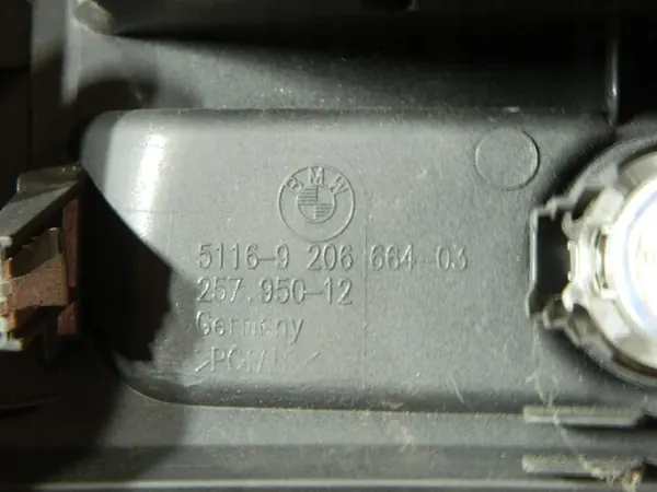 BMW F10 F11 Taka-keskikansi OEM 9206664 image 8