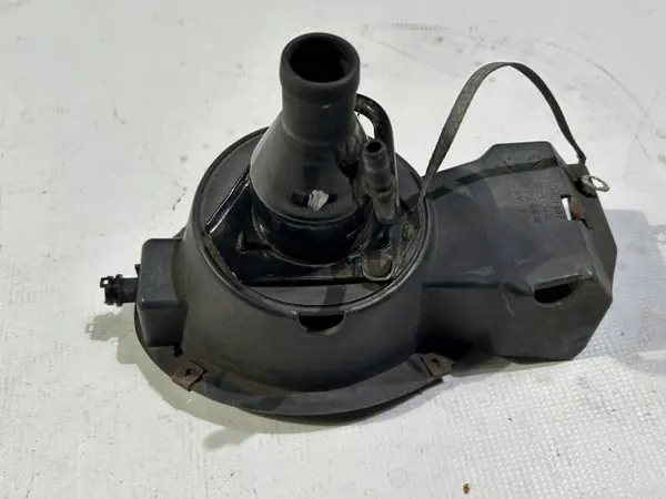 Tapa de trampilla de combustible OEM 10401497 Chevrolet Corvette C5 image 4