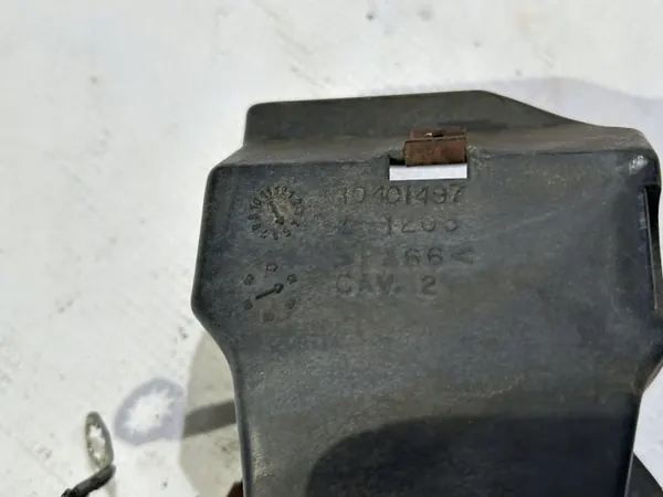 Tapa de trampilla de combustible OEM 10401497 Chevrolet Corvette C5 image 6