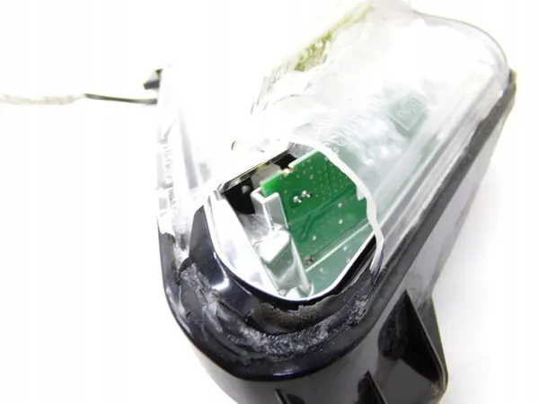 Farol de dia esquerdo dianteiro Volvo V60 I 10-13 image 4