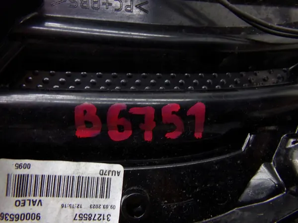 Farol de dia esquerdo dianteiro Volvo V60 I 10-13 image 7