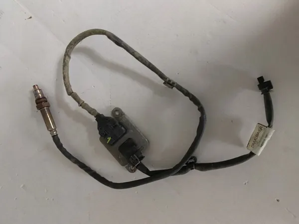 Capteur NOx Mercedes OEM A0009050208 pour W205 2.2CDI image 2