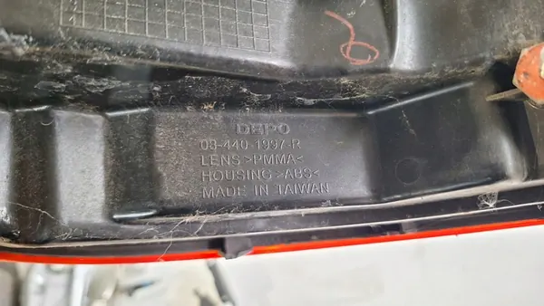 Mercedes E W212 LIFT Kombi Rechter Achterlicht A2129069202 image 2