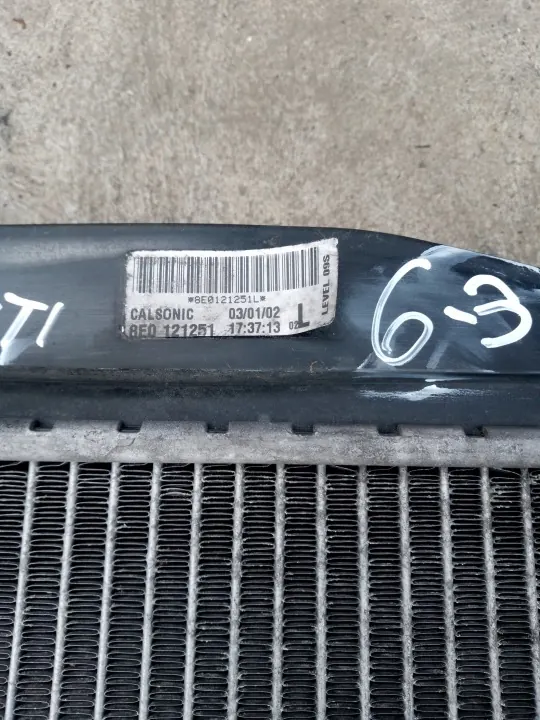 Refrigerador de agua Audi A4 B6 OEM 8E0121251 - Usado image 5