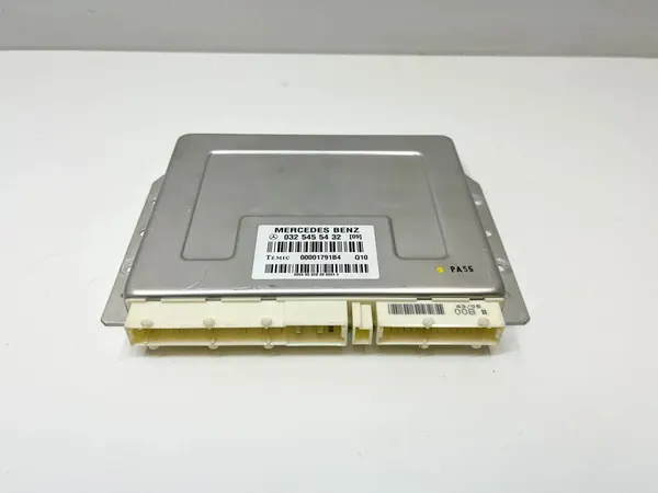 Unité de Contrôle Suspension Pneumatique MERCEDES-Benz A0325 image 3