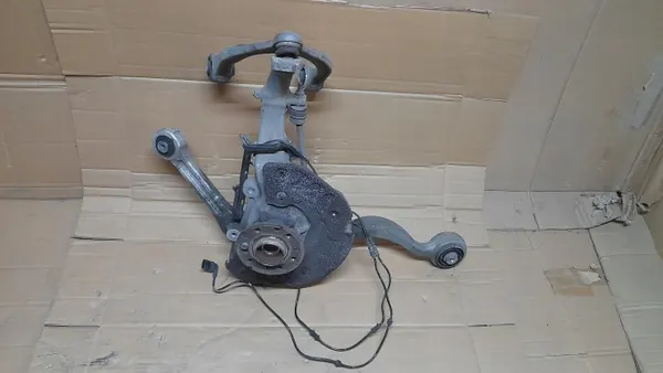 Pivot de direction avant droit OEM 16036718636 Mercedes image 2