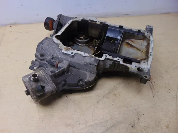 Oljepanna Audi A4 B6 3.0 V6 image 4