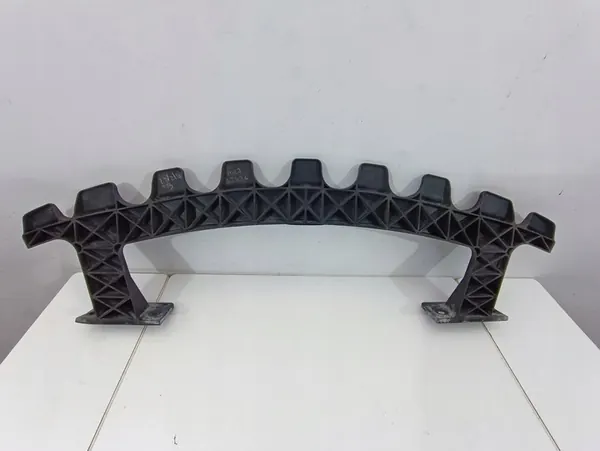 Etupuskuri vahvistus Tesla S image 2