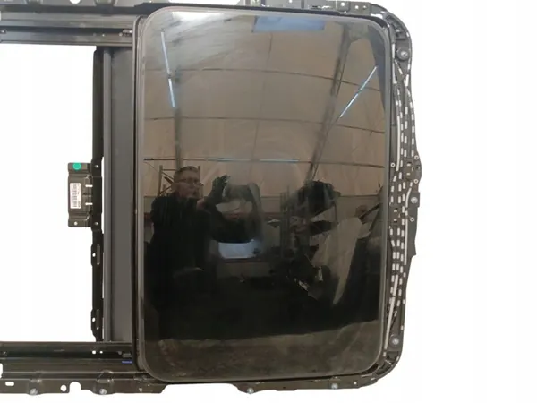 Verre de toit ouvrant BMW OE d'occasion OEM 8096115 i4 G26 image 5