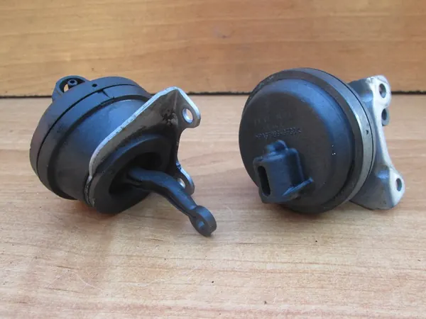 EGR-venttiili VOLVO V70 V40 S40 V60 S60 1.6 2.0 D OEM image 3