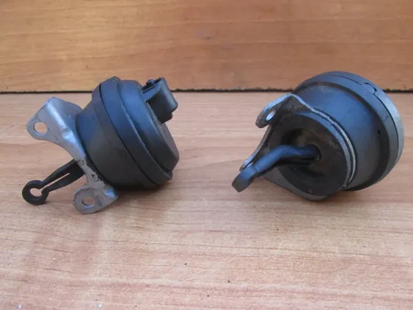 EGR-venttiili VOLVO V70 V40 S40 V60 S60 1.6 2.0 D OEM image 5