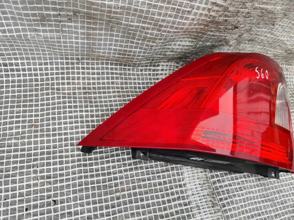 Volvo S60 II LIFT 13-18 Luz Trasera Izquierda 31395930 image 2