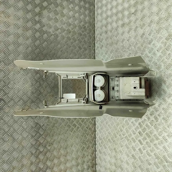 Kojelaudan konsoli Chrysler Pacifica 2005 5161874AA image 4