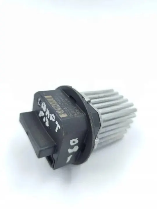 Relé ventilador aquecimento VW OEM 5HL351321321 - Usado image 3