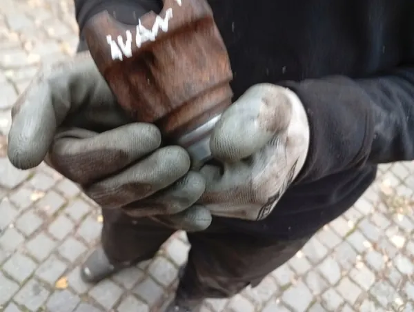 Jeep Grand Cherokee WJ - Rear Differential Flange image 3