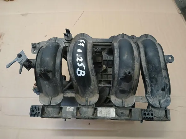 Ford OE 8A6G-9424-A Ansaugkrümmer gebraucht image 2