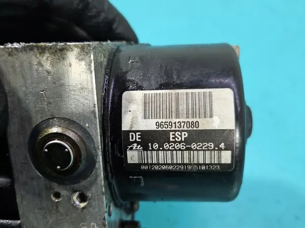 Bomba ABS usada OEM 9659137080 para Peugeot 206 image 9