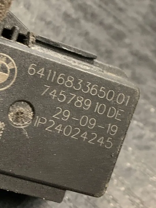 BMW Luftkvalitetssensor OEM 6833650 - Begagnad image 6