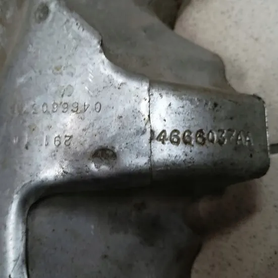 Vasen pakoputken suojus OEM 4666037AA Jeep image 3