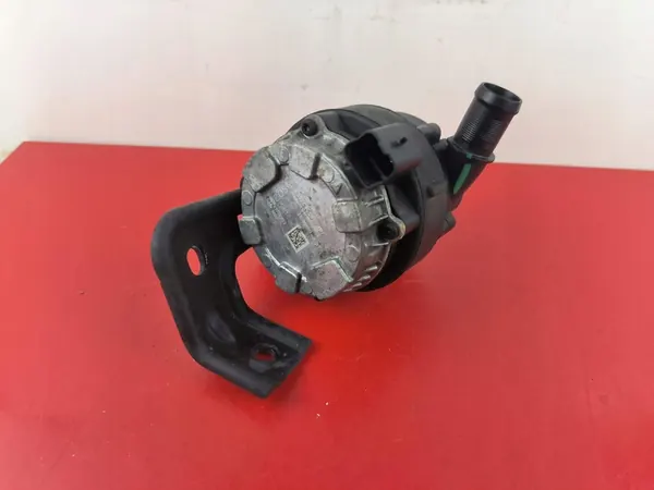 Vesipumppu RENAULT TRAFIC III VIVARO B 210100113R image 2