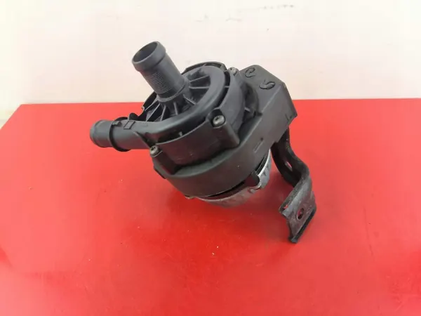 Vesipumppu RENAULT TRAFIC III VIVARO B 210100113R image 4