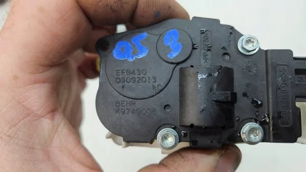 Motor de aquecimento Audi Q5 SQ5 OEM k9749006.3 image 5