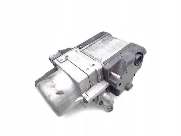 Parkeringsvärme Webasto OEM 9004760H VW Passat image 6