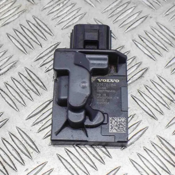 Volvo XC60 2019 Einspritzpumpenmodul OEM 31478784 image 2