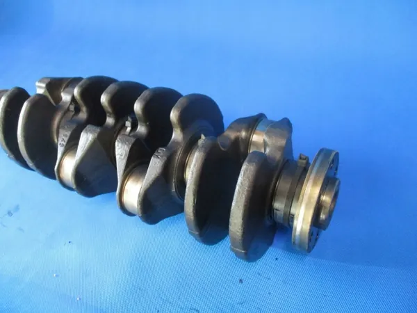 Käytetty kampiakseli OEM TDP13957 Volvo V40/V60 1.6D image 3