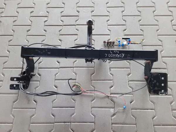 OEM HAK HOLOWNICZY KOMPLETNY Trekhaak Ssangyong Korando III image 4