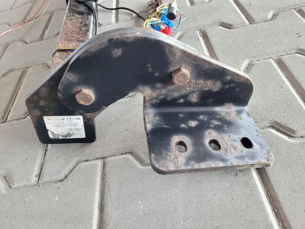 OEM HAK HOLOWNICZY KOMPLETNY Trekhaak Ssangyong Korando III image 9