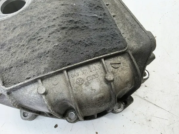 CVT-Getriebeabdeckung OEM 0AW301213D - Gebraucht image 4