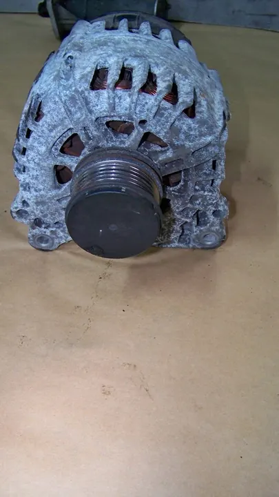 Dacia Duster I 1.5 dci Vaihtovirtageneraattori image 3