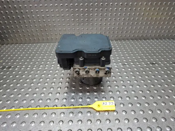 Bomba ABS OEM S25154703 para Toyota Corolla image 2