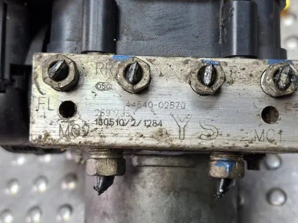 Bomba ABS OEM S25154703 para Toyota Corolla image 5